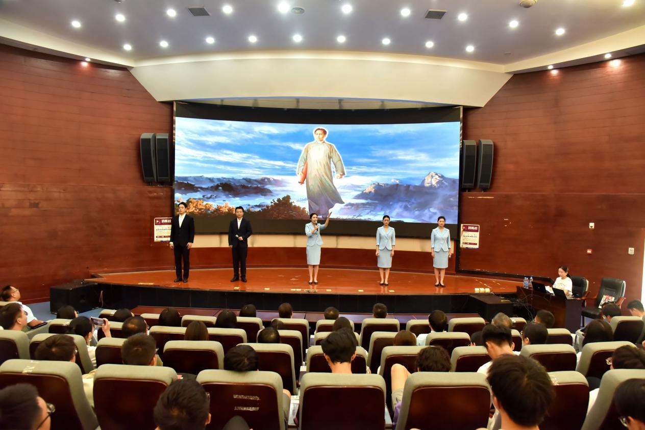 红旗漫卷·《青春·安源》大思政课走进beat365中文官方网站